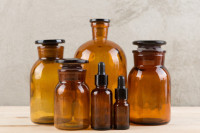 Z czego wykonane są buteleczki farmaceutyczne?